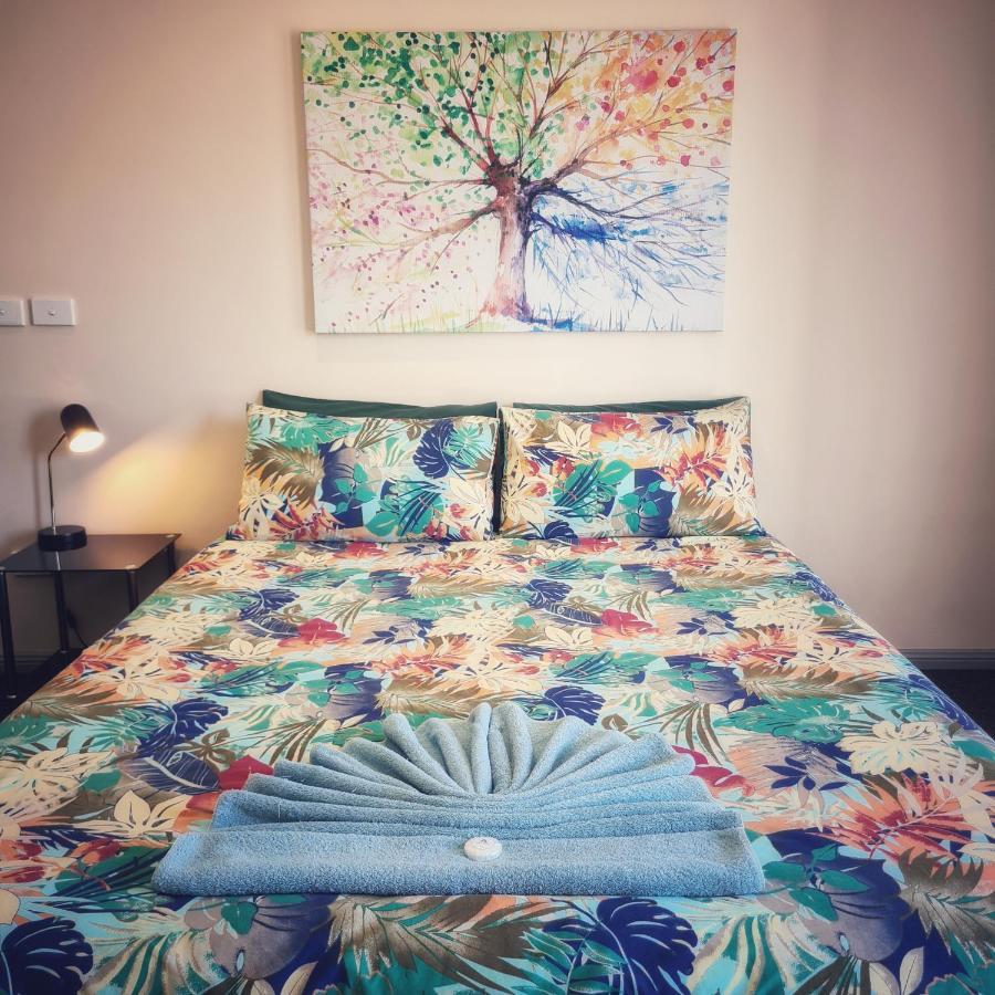Wentworth Central Motor Inn Екстер'єр фото