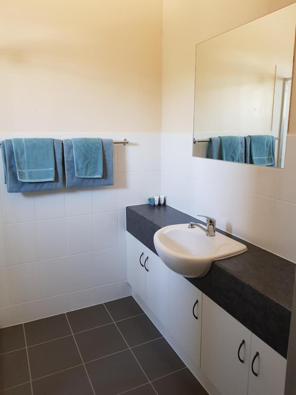 Wentworth Central Motor Inn Екстер'єр фото