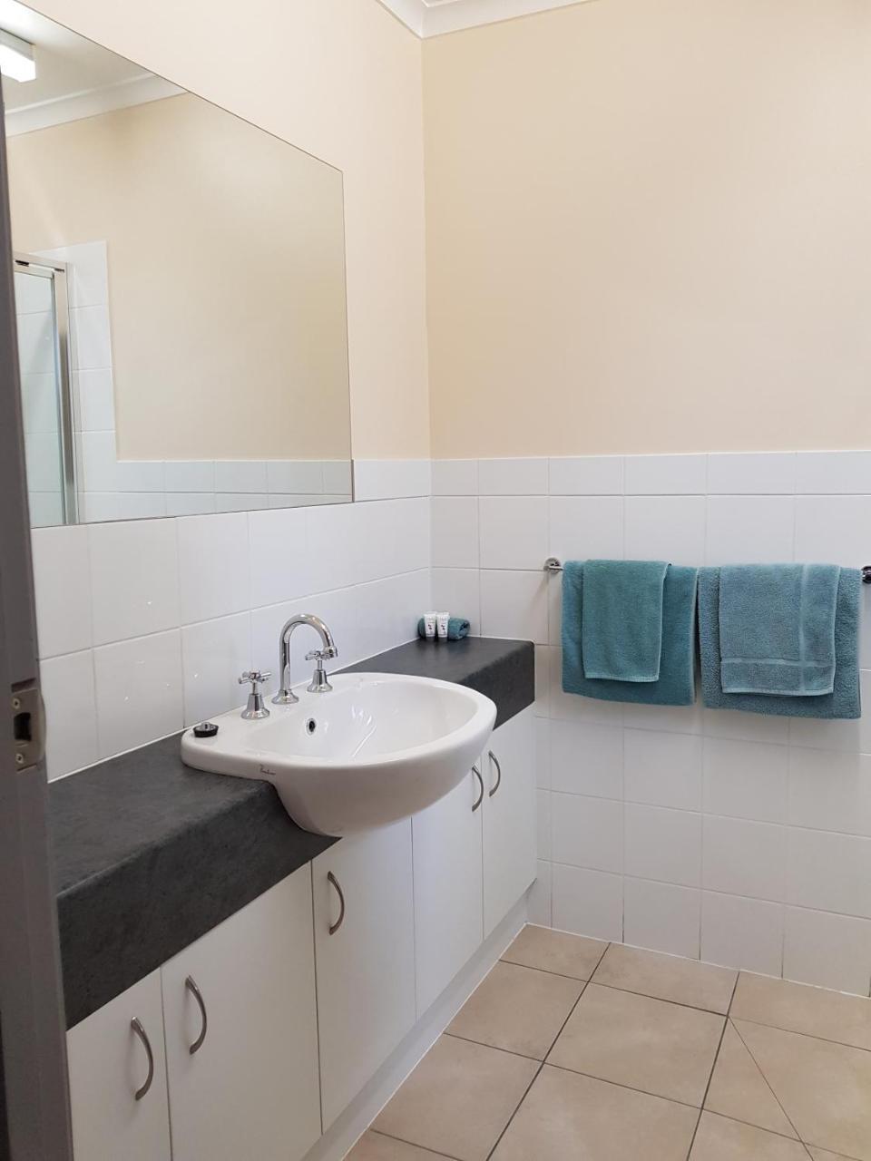 Wentworth Central Motor Inn Екстер'єр фото
